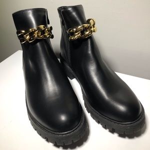 Nicole Miller black Boots *women size 9*
